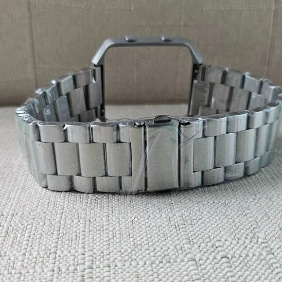Oitam Replacement Band for Fit Bit BLAZE Silver Tone Metal Strap Size 9 inches - Picture 7 of 9